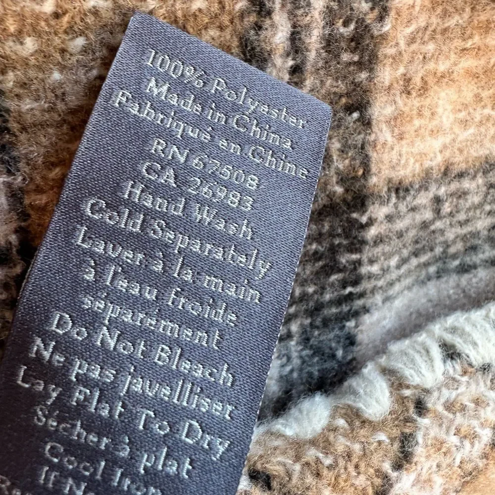 🎉5 for $45🎉 Vince Camuto cover up poncho womens one size